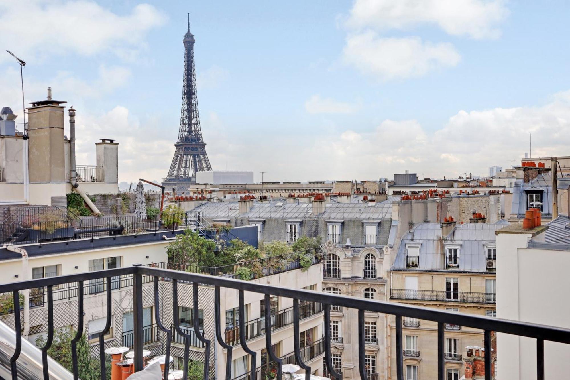 Appartamento Eiffel Tower View Parigi
