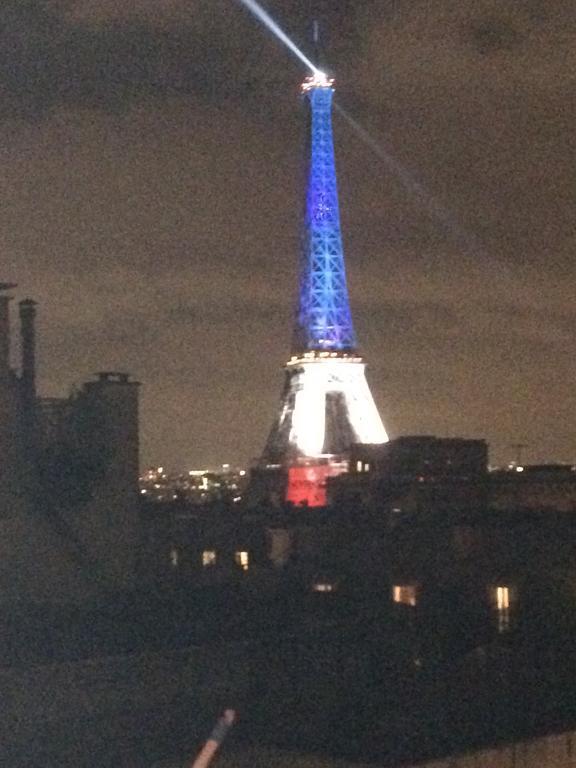 Eiffel Tower View * Parigi